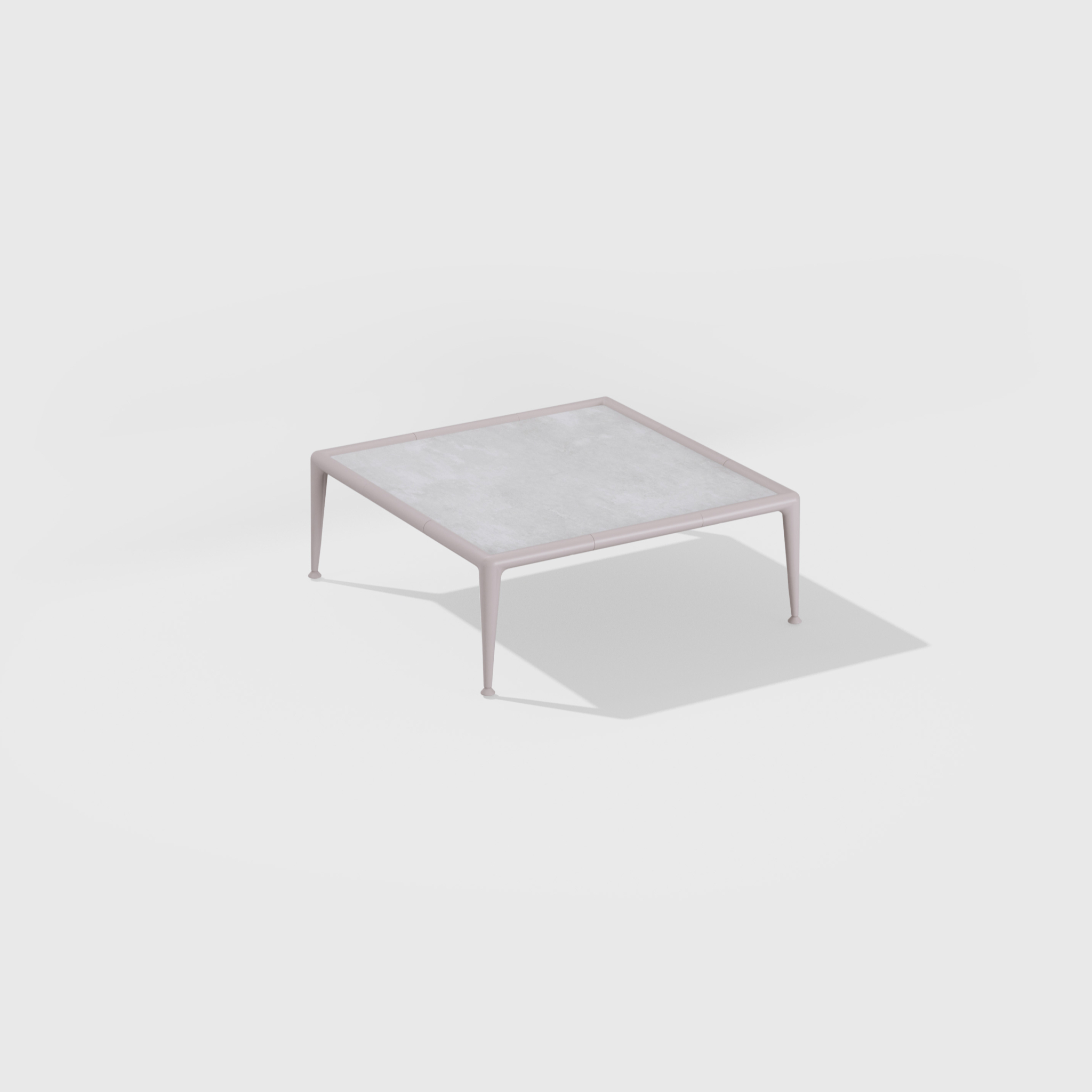 New Joint | Tavolo basso quadrato con piano in gres porcellanato