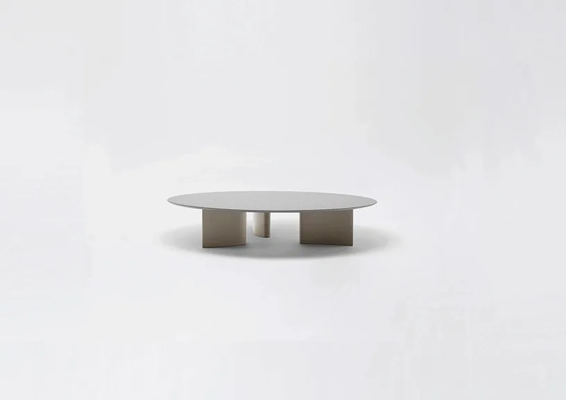 Naca | Tavolo basso tondo con piano in alluminio puntinato ø 80/138 x h 20 cm
