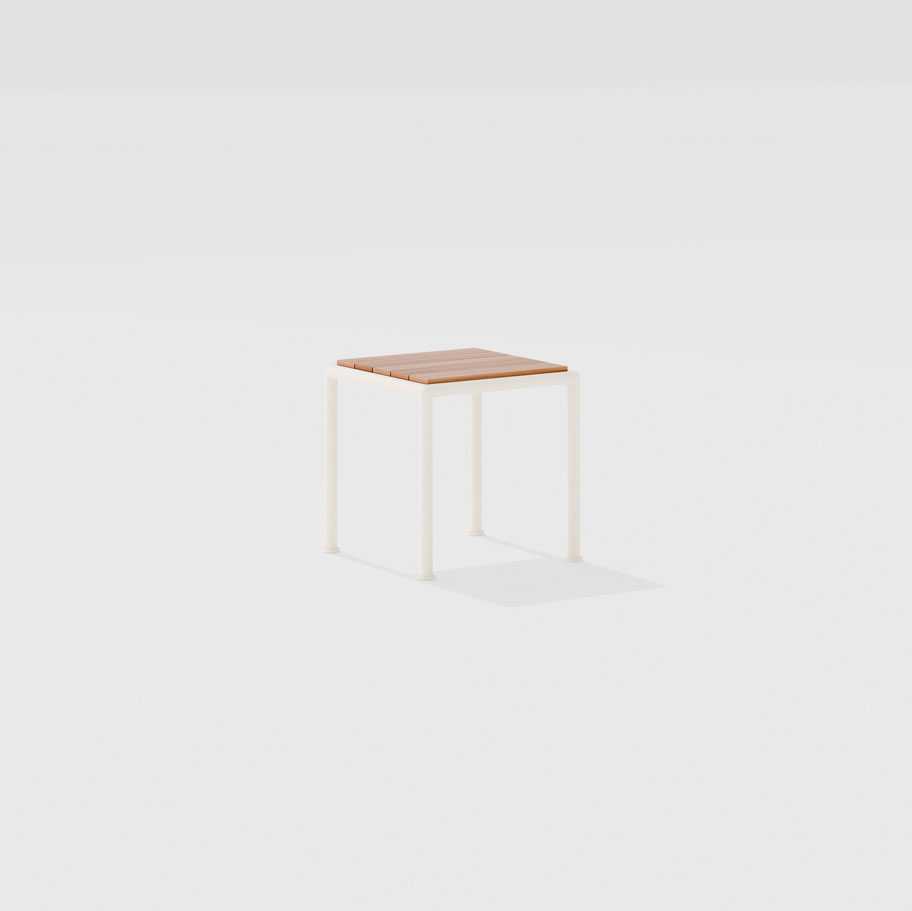 Roè | Tavolino con piano in Teak 41 x 41 x h 42/52 cm