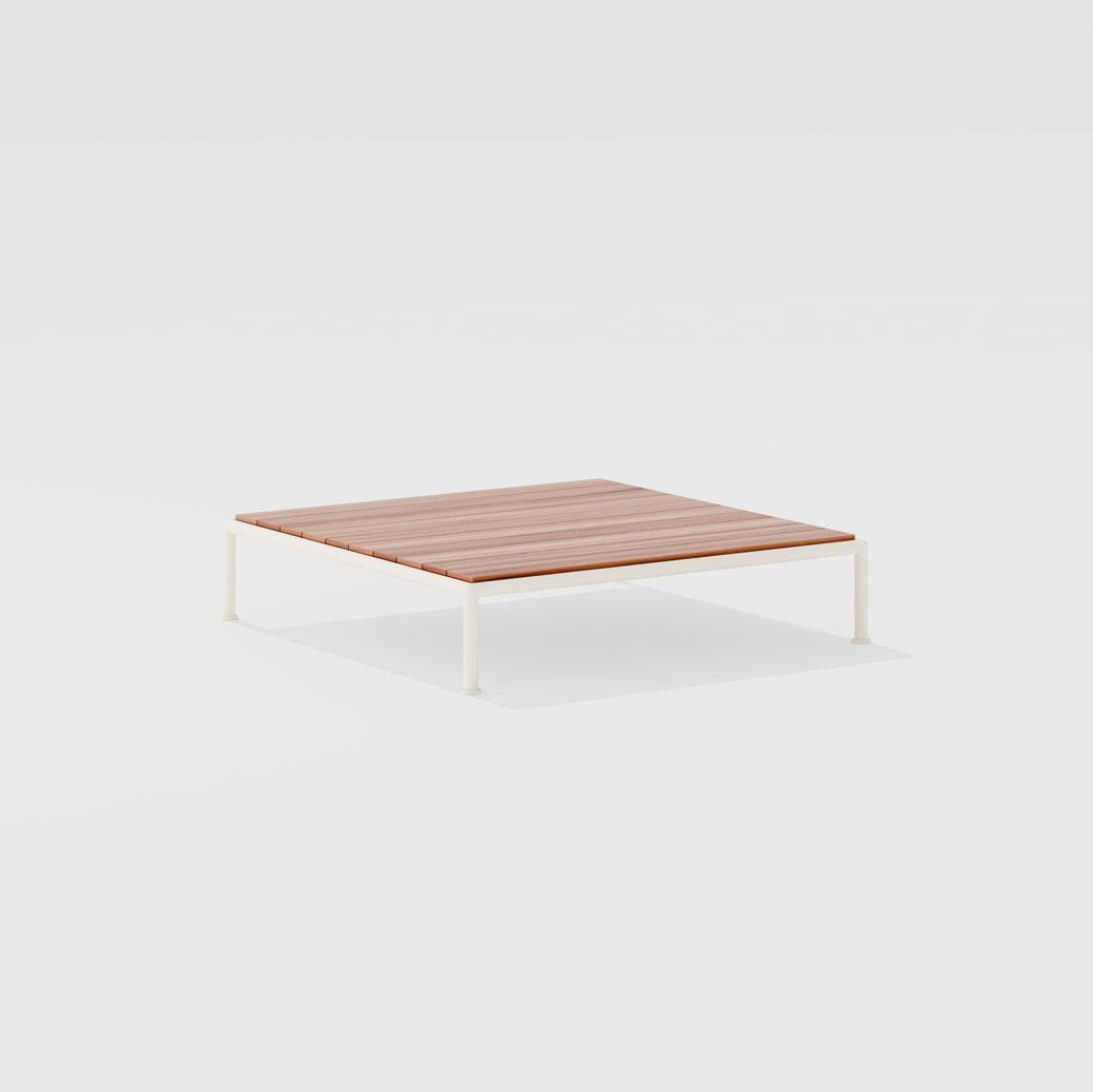 Roè | Tavolo basso quadrato con piano in Teak 96 x 96 x h 22/32 cm